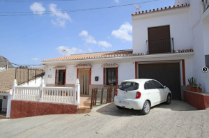 4 Bed Townhouse – Alora